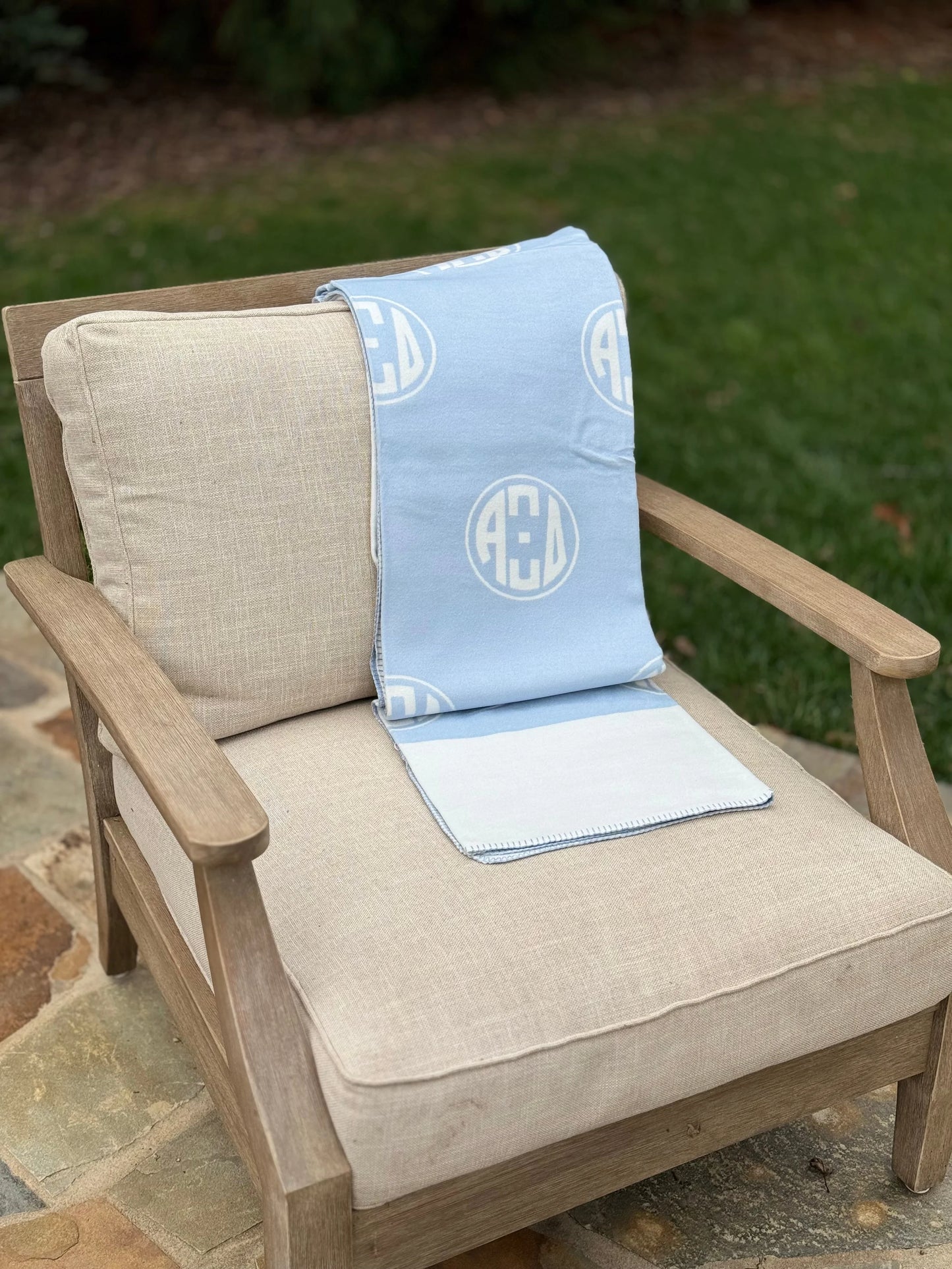 Circle Monogram Blanket