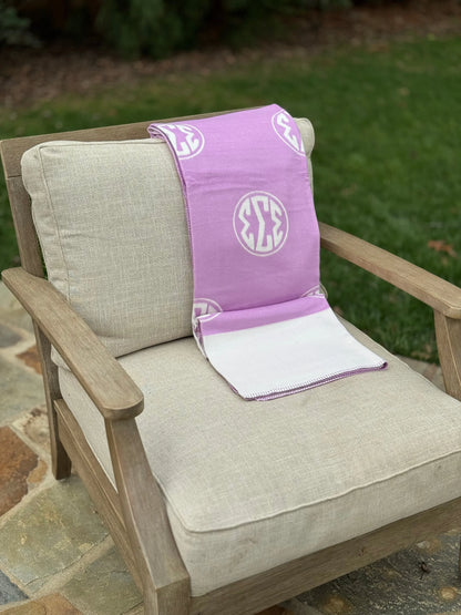 Circle Monogram Blanket